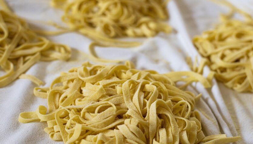 La pasta, dalla mano alla macchina: nulla è cambiato
