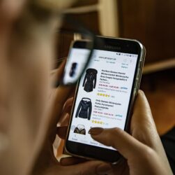Acquisti online: vantaggi e consigli