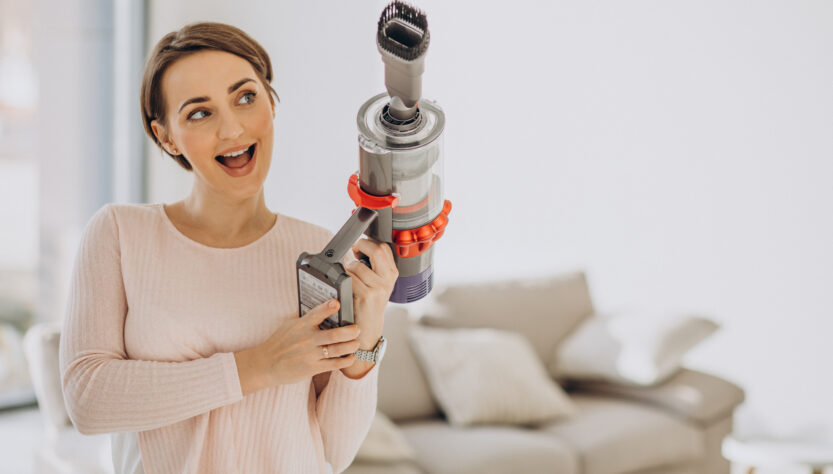 Scopa elettrica, sì o no? Scopriamo i vantaggi di questo strumento